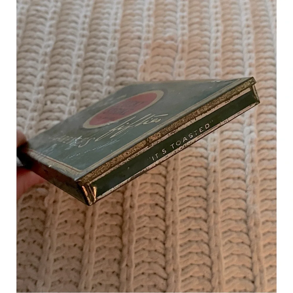 💚🌟♥️Authentic and Vintage “Lucky Strike” Cigarette Cigar Holder Tin Box💚🌟♥️ - Picture 9 of 10